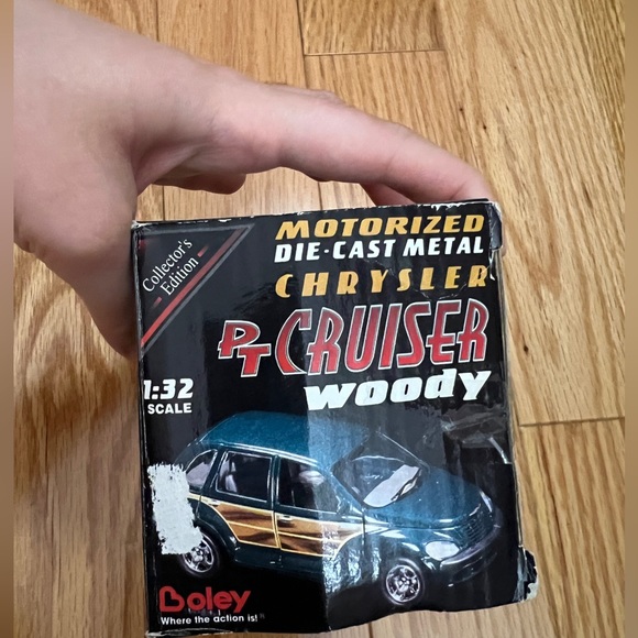 Bundle: Vintage 5 Chrysler PT Cruiser Diecast Model Toy Cars - Picture 5 of 9